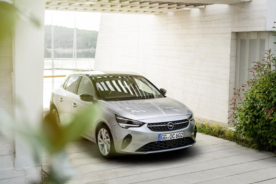  Opel Corsa (F) 2019 года  (фото 20 из 35)